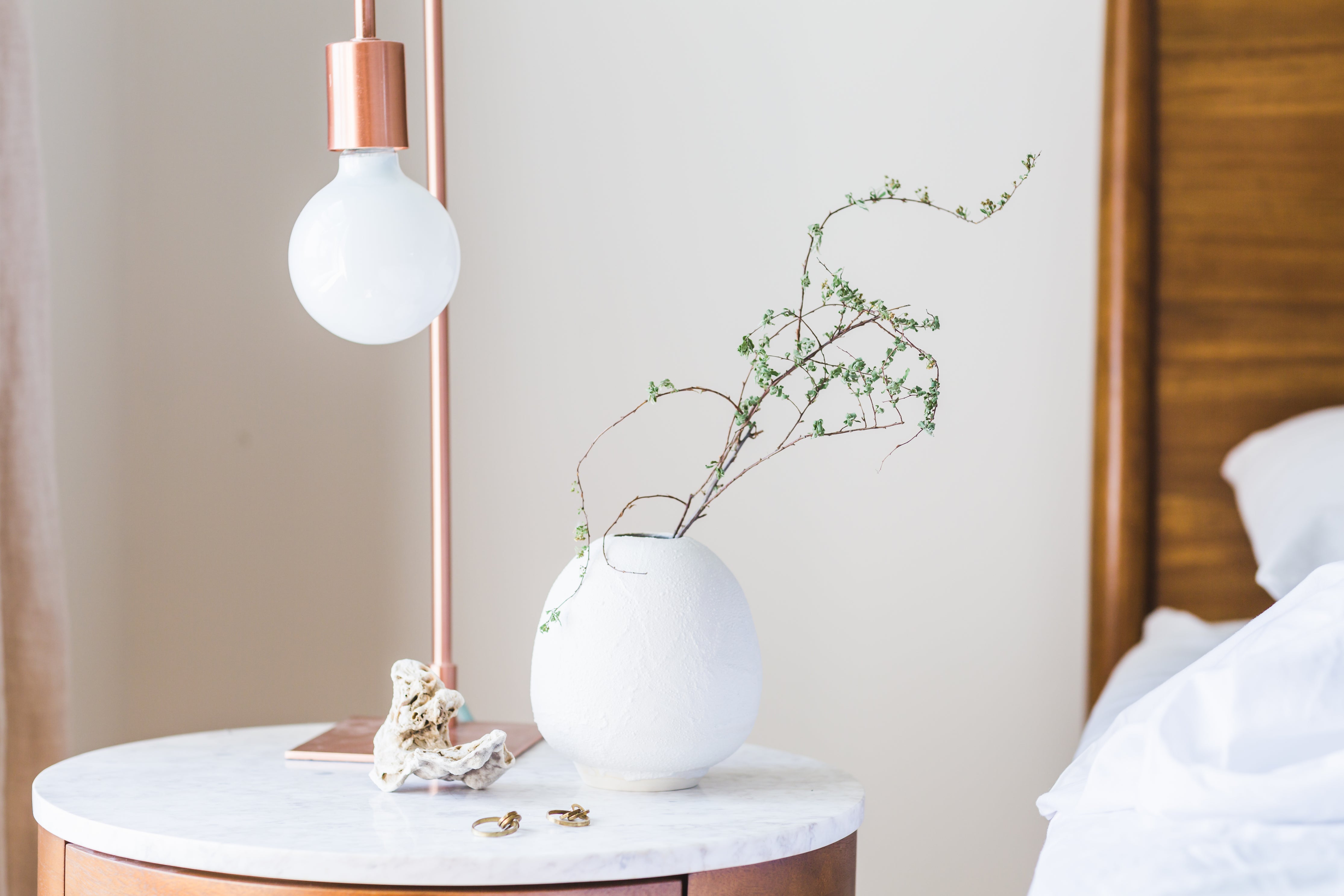 POURQUOI AVOIR UN CHEVET DANS VOTRE CHAMBRE