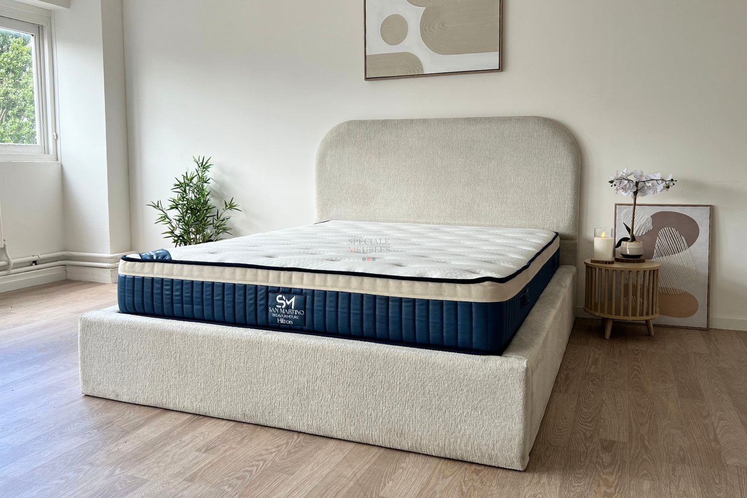 chenille avec tête de lit