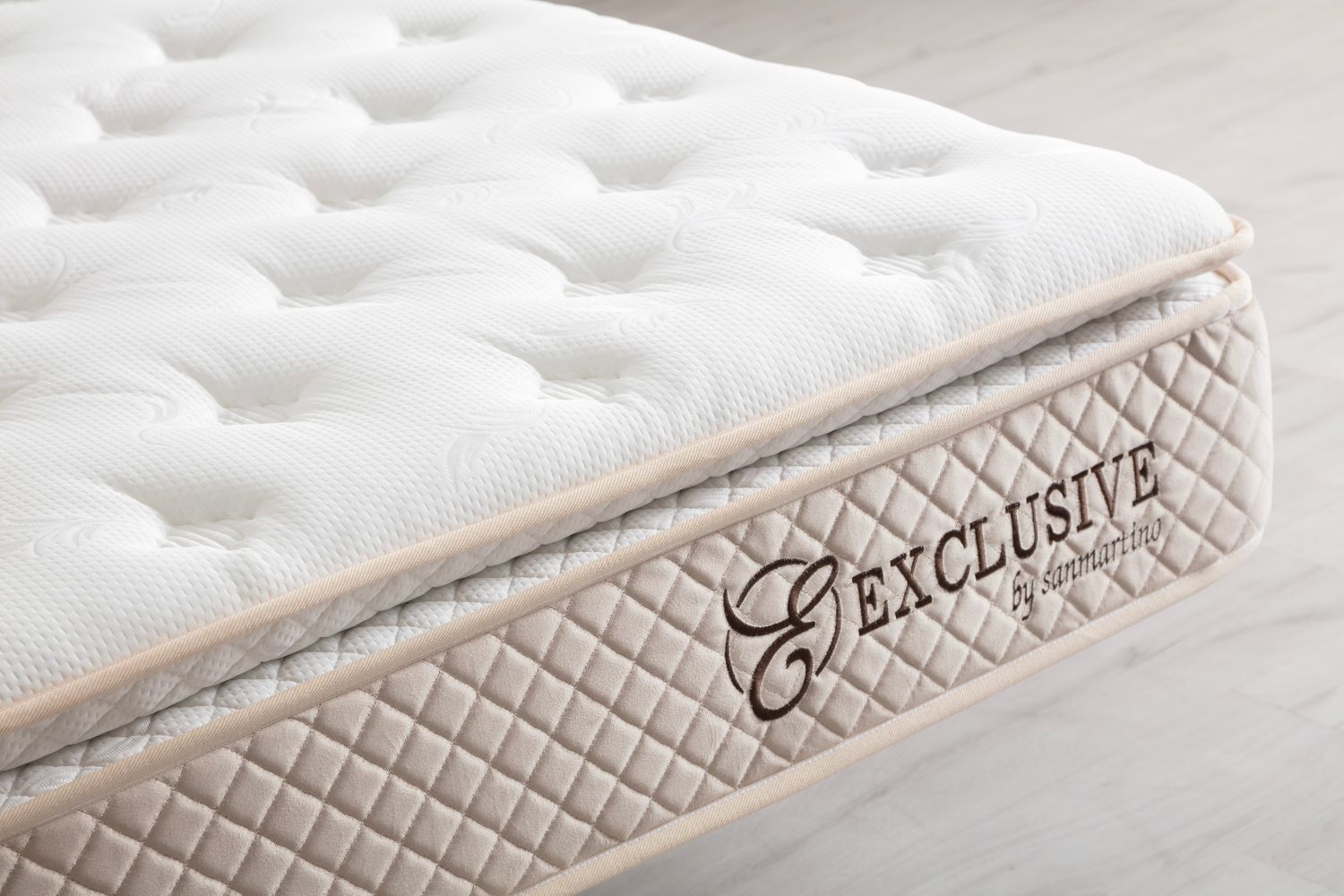 Matelas San Martino Exclusif Ressorts Beige - 32 cm avec surmatelas Intégré 140x190