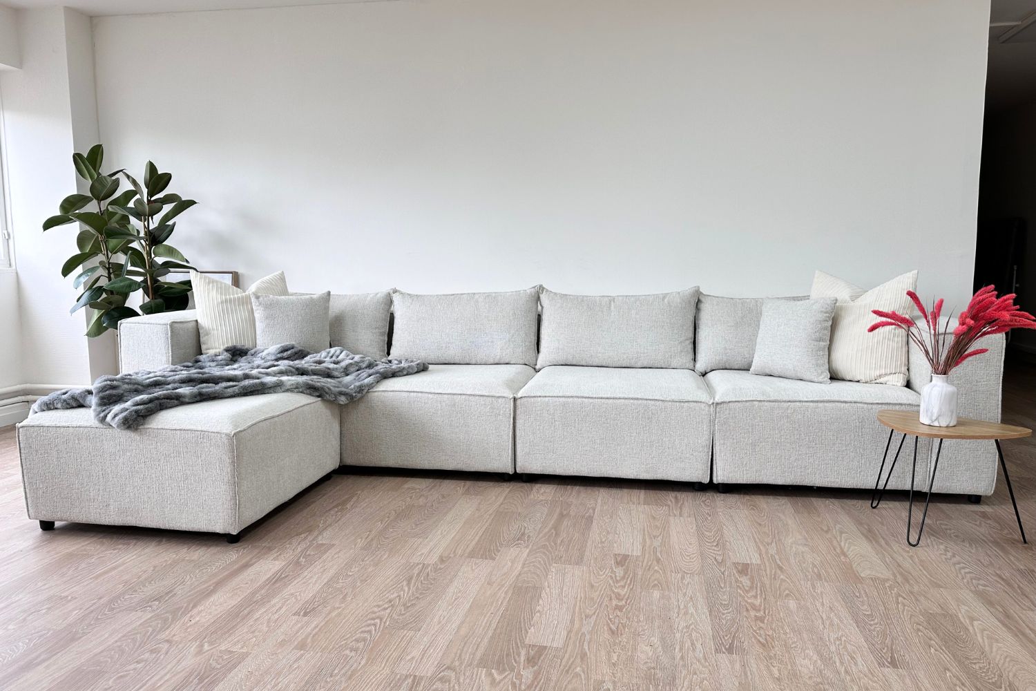 Canapé ELEGANCE modulable 4+1 en chenille avec pouf