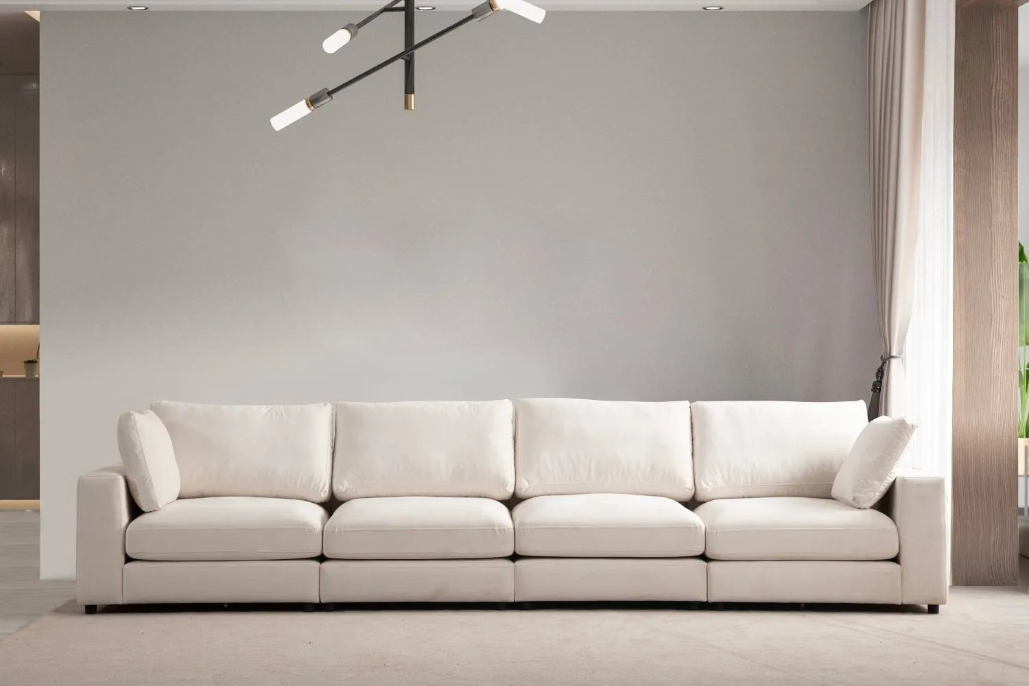 Canapé JULIA modulable en velours blanc cassé avec 4 places, sans pouf, design moderne et élégant.