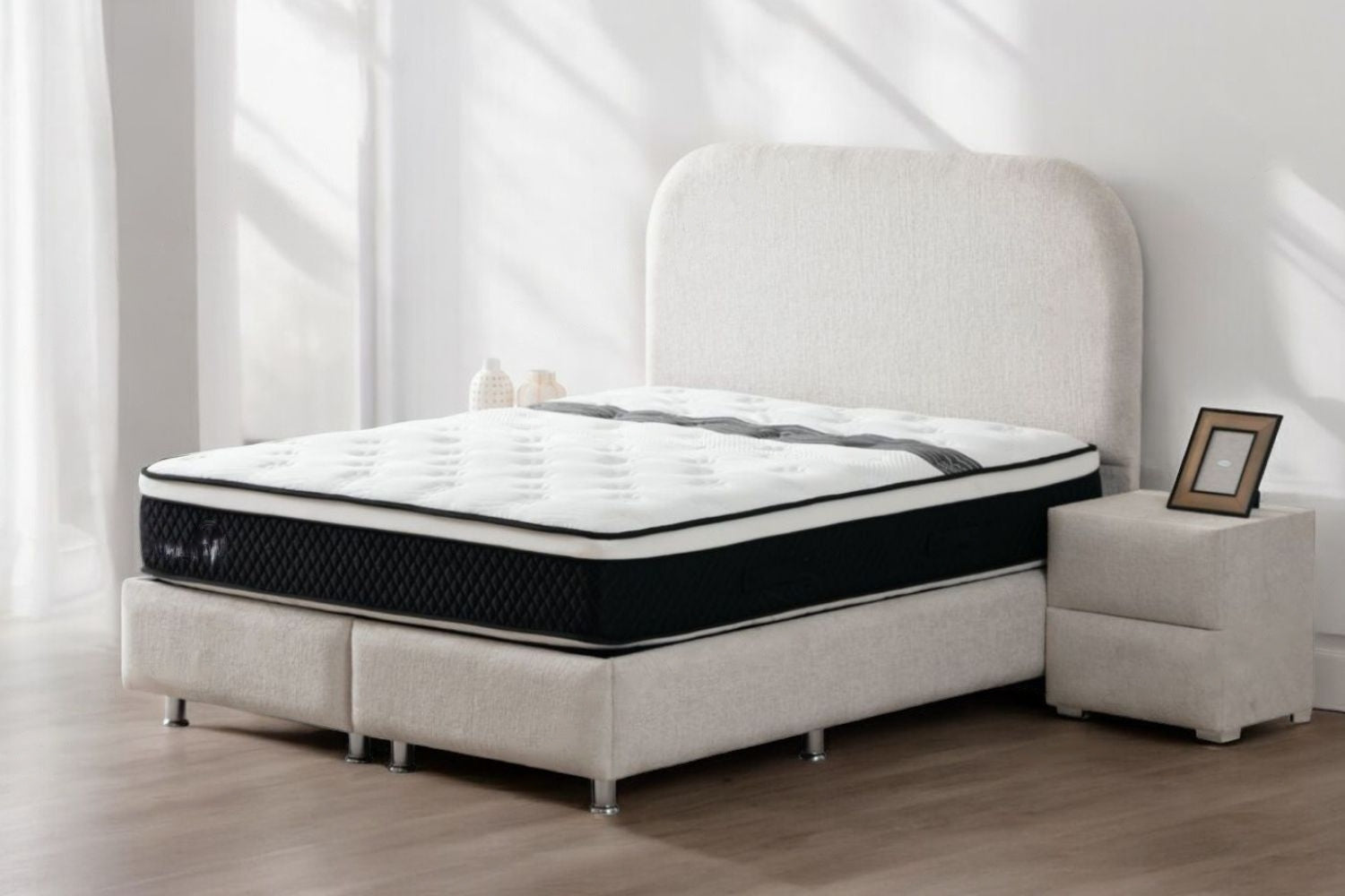 Lit coffre JADE chenille blanc cassé avec tête de lit