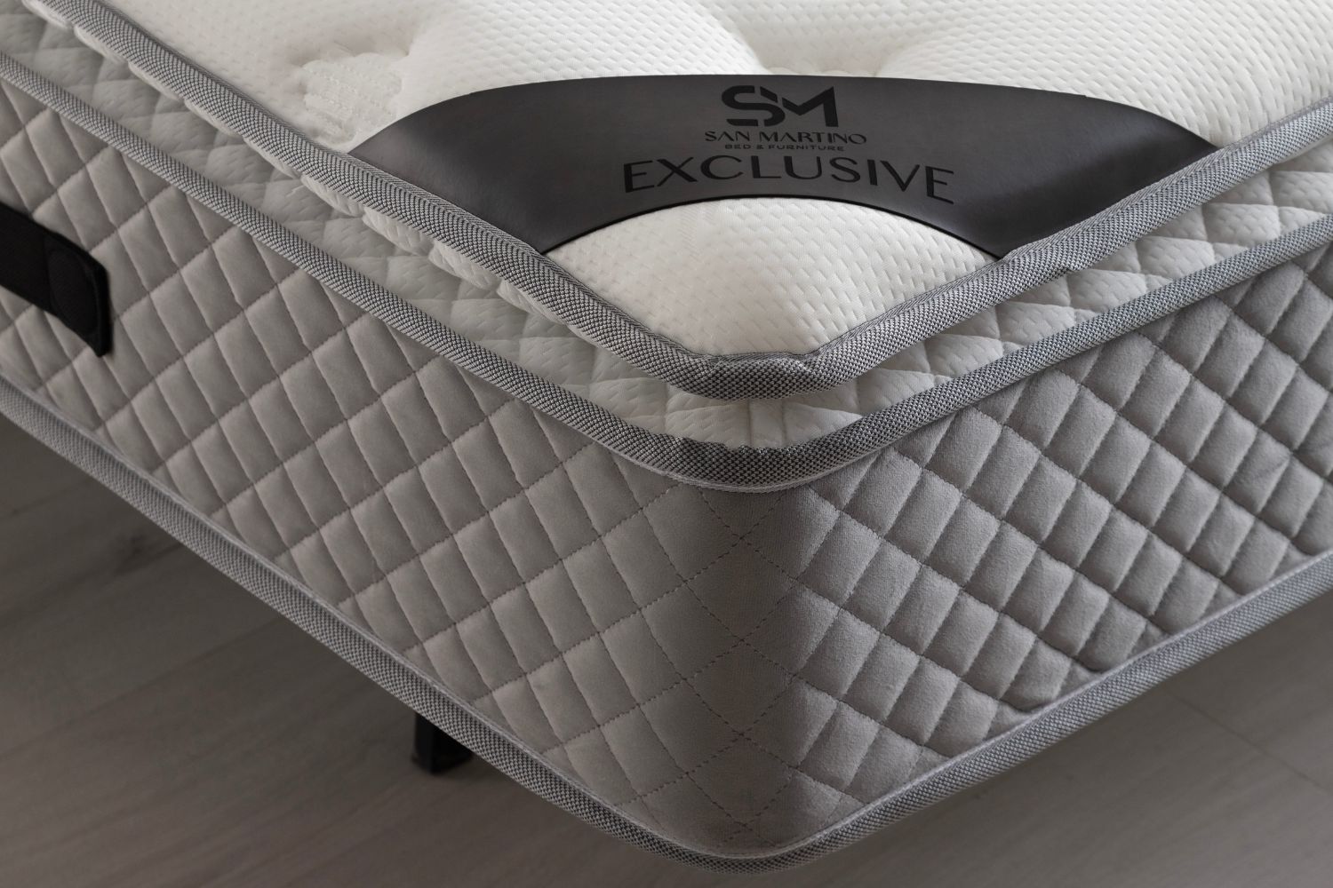 Matelas San Martino Exclusif Ressorts Gris - 32 cm avec surmatelas Intégré 160x200