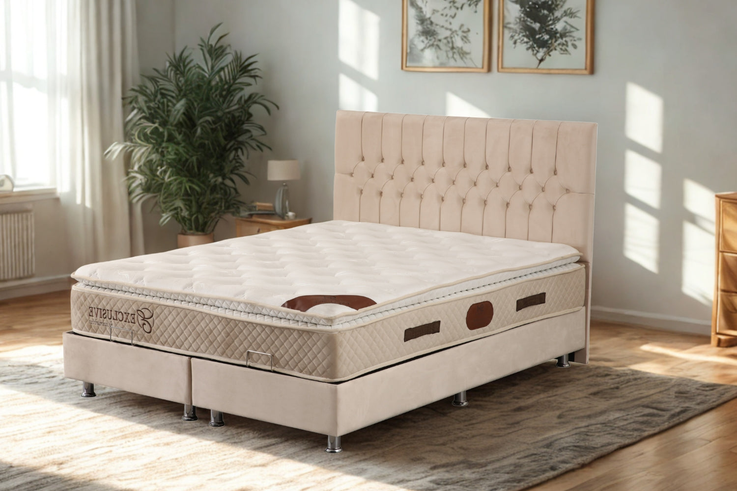 Lit coffre HUGO velours beige avec tête de lit